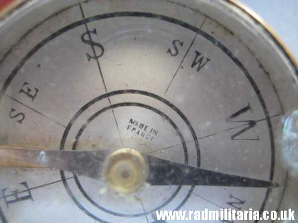 & WW1 original 1915 METAL COMPASS with engraving: E.J.L. 25.12.15 working order. - Image 9