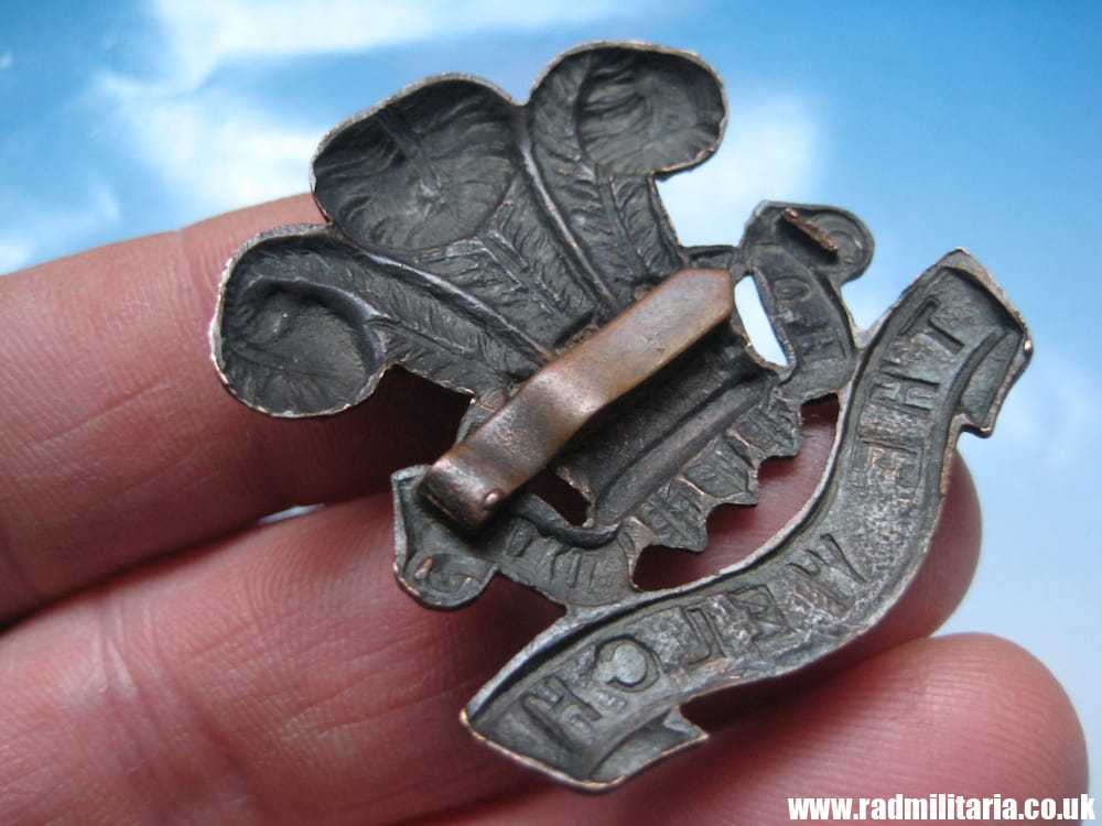 & WW1 original British CAP BADGE - Welch Regiment. - Image 8