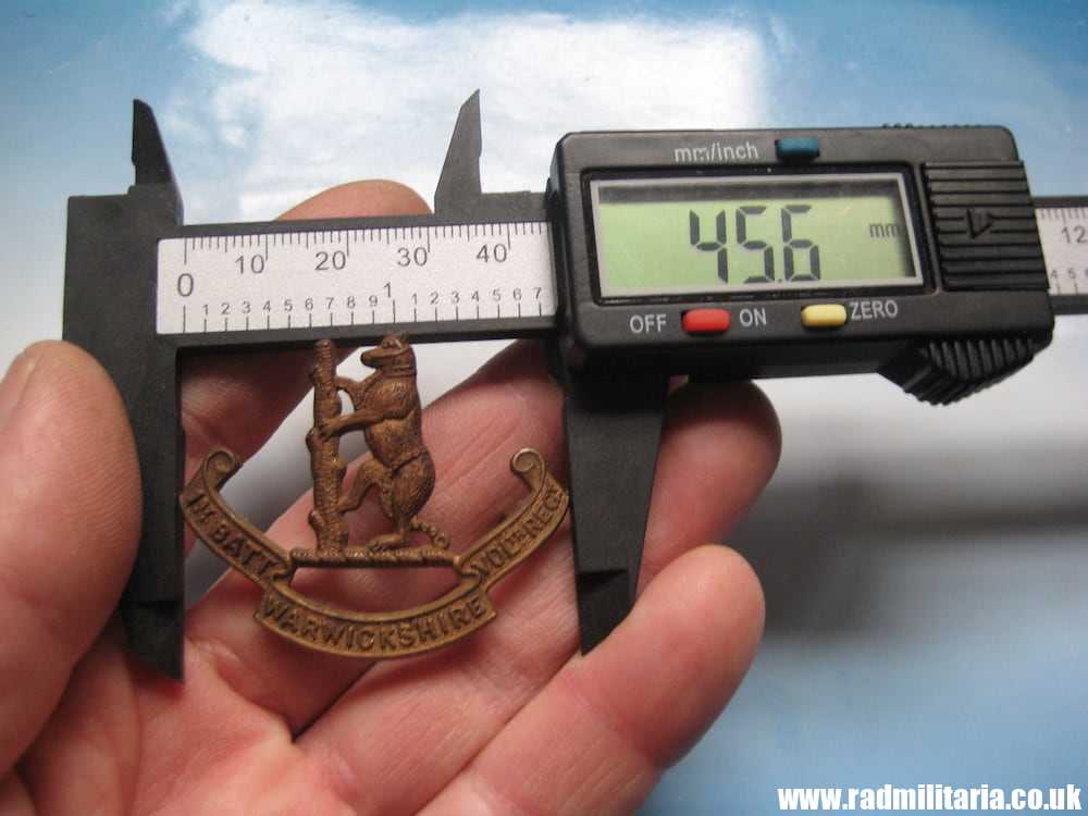 & old British BADGE: Warwickshire 1st BATT. WARWICKSHIRE VOLTR. REGT. - Cap BADGE. - Image 5