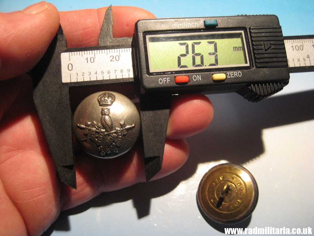 & SET of 2 large size MILITARY BUTTONS - Army Staff College Rare ! - Image 8