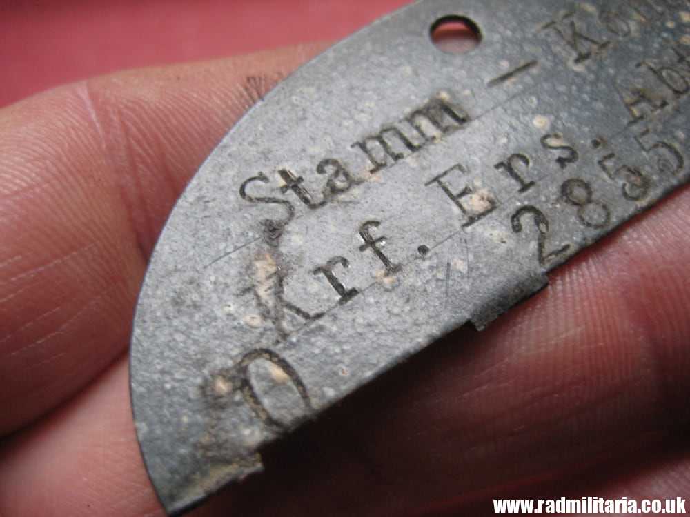 & WW2 original German zinc DOG TAG – ID DISC: Stamm - Komp. Krf. Ers. Abt.10 2855 metal detecting. - Image 6