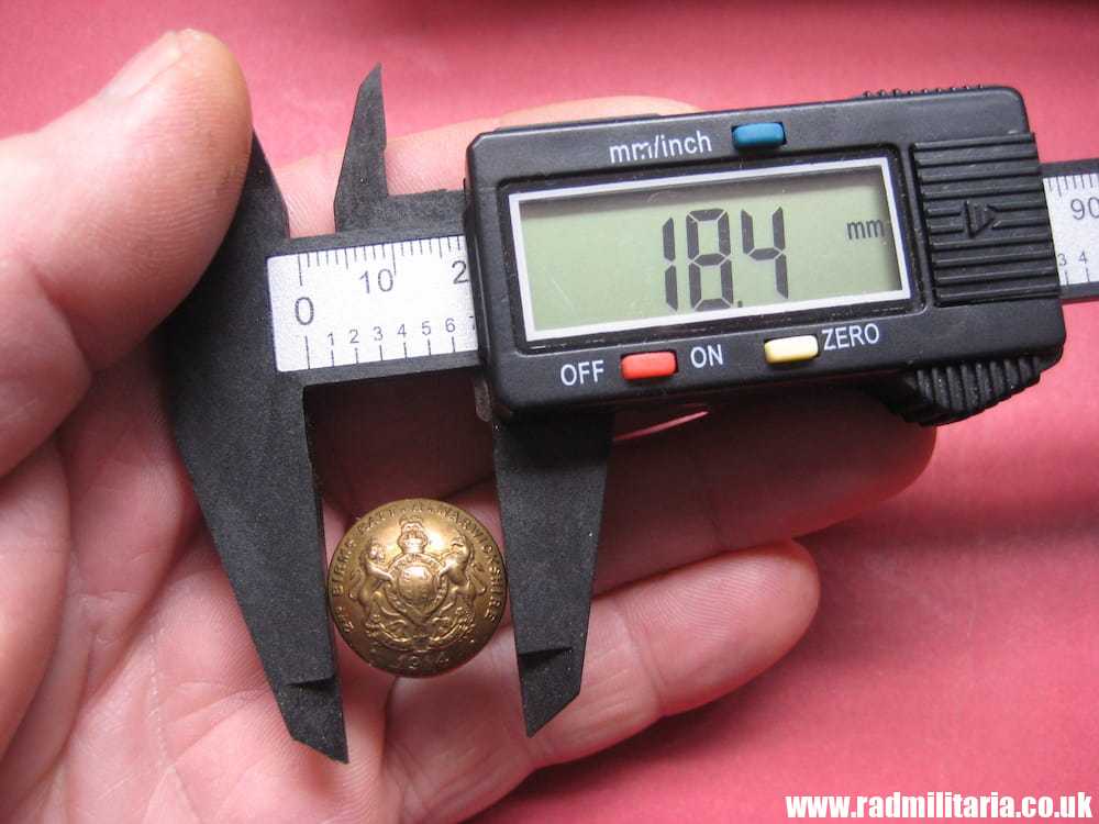 & WW1 very rare British MILITARY BUTTON with date 1914 - 2nd BIRMm BATT. R. WARWICKSHIRE - Image 7