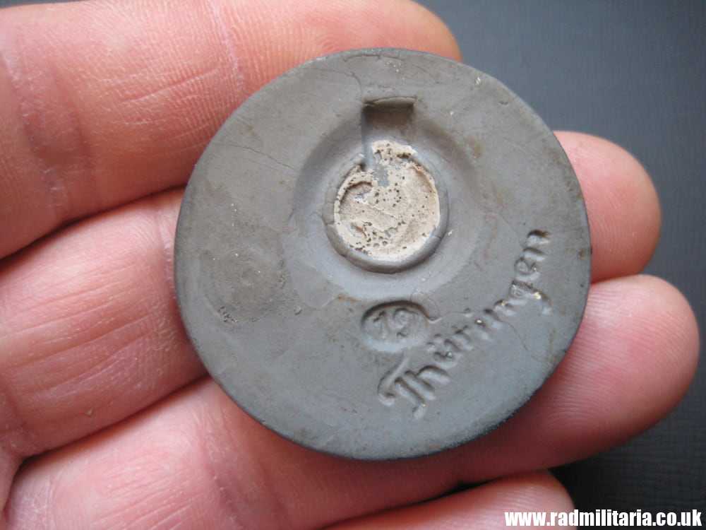 & WW2 PORCELAIN German WINTER HELP BADGE Pommern - Pomerania, rare. - Image 3