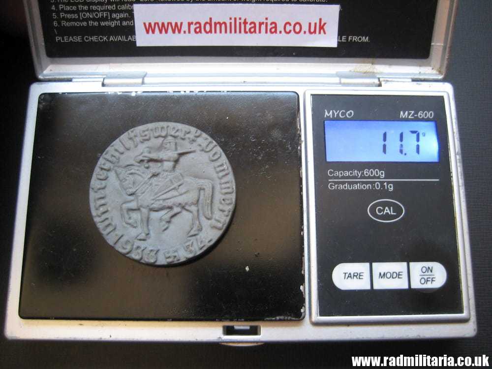 & WW2 PORCELAIN German WINTER HELP BADGE Pommern - Pomerania, rare. - Image 7