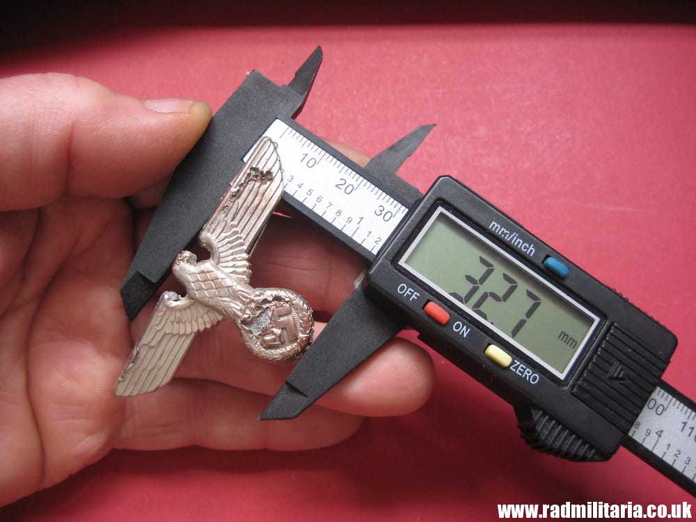 & WW2 Nazi German SA EAGLE BADGE - Cap Badge, marked: RZM M1/72 metal detecting find. - Image 9