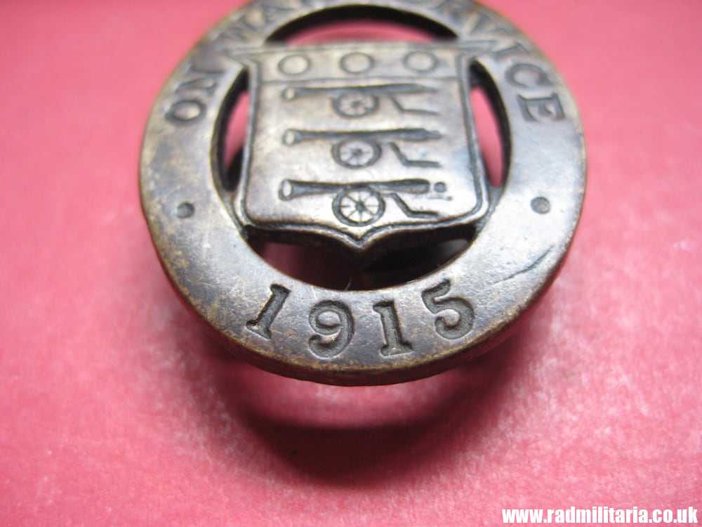 & WW1 British metal BADGE 1915 - ON WAR SERVICE no. 28830, maker: J.R. Gaunt & Son Ltd LONDON. - Image 2