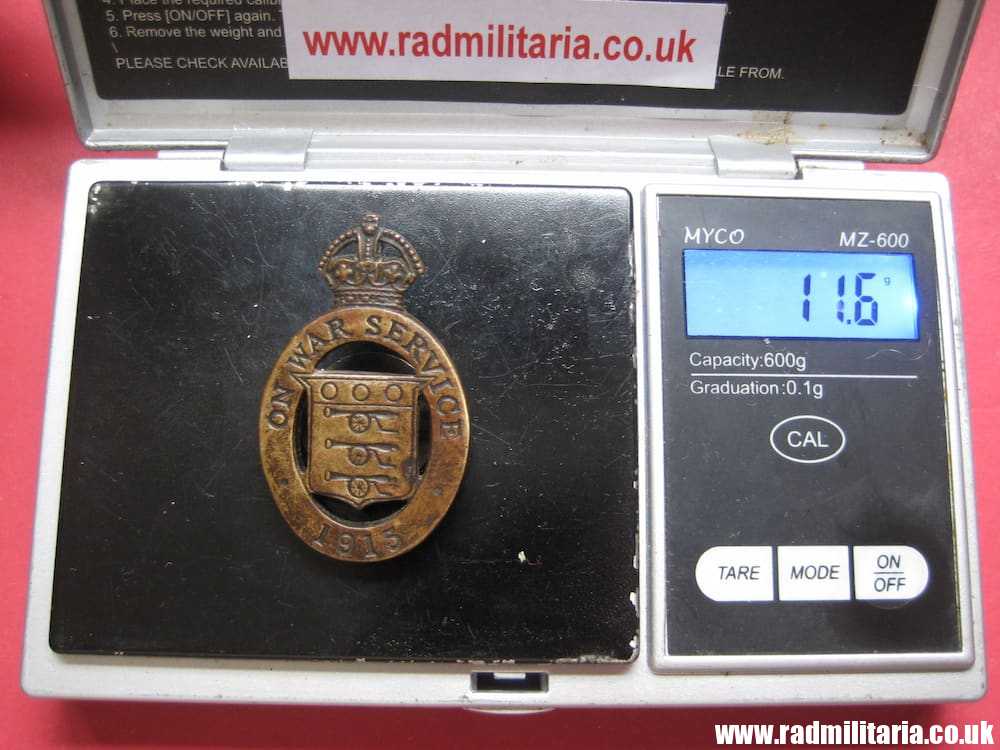 & WW1 British metal BADGE 1915 - ON WAR SERVICE no. 28830, maker: J.R. Gaunt & Son Ltd LONDON. - Image 9