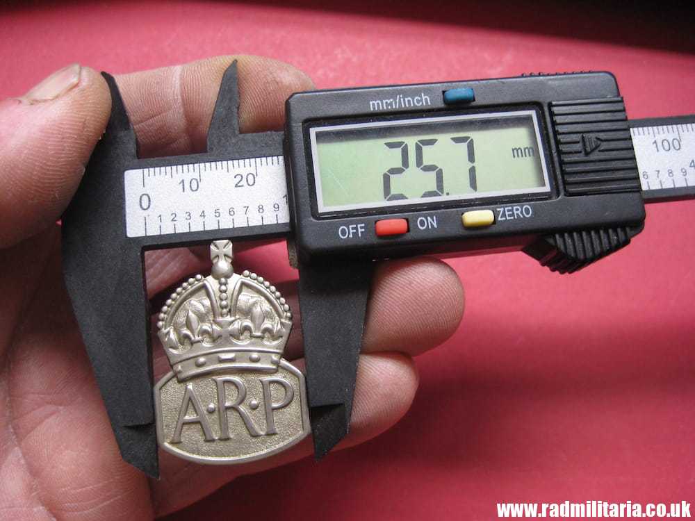 & WW2 British ARP original BADGE for women with maker marks: Marple & Beasley Birmingham. - Image 9