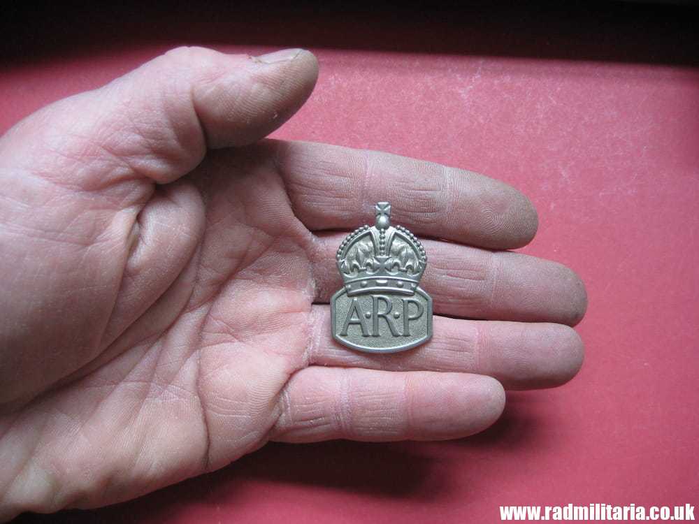 & WW2 British ARP original BADGE for women with maker marks: Marple & Beasley Birmingham.
