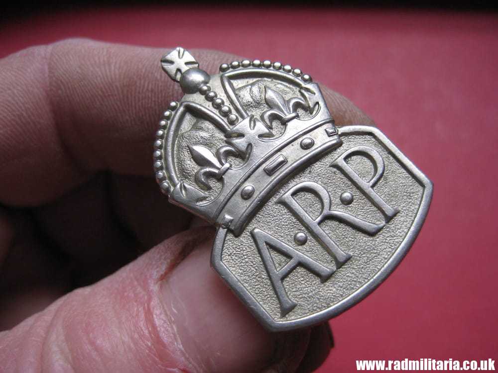 & WW2 British ARP original BADGE for men with maker marks: Marple & Beasley Birmingham.