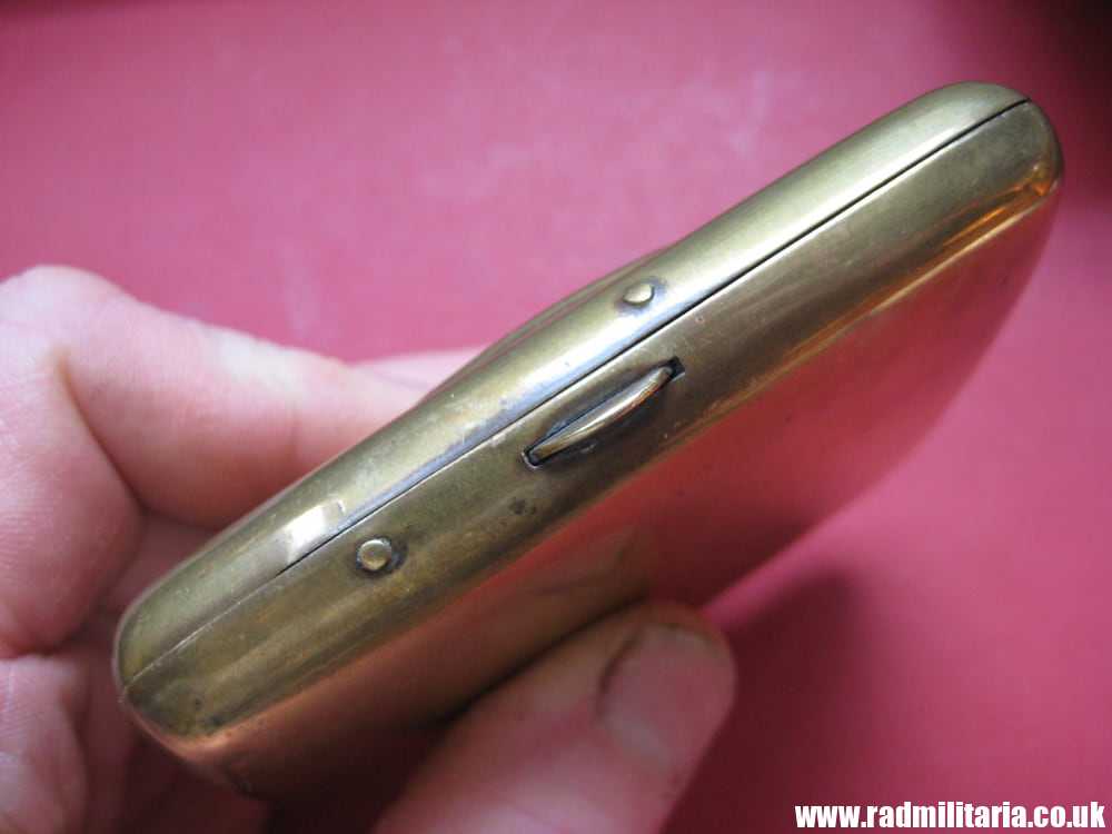 & original WW1 German BRASS cigarette CASE with eagle and dates 1914 - 1918 - Genuine ! - Image 7