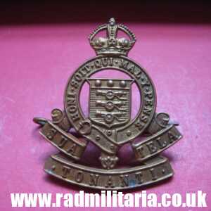 & post WW2 original METAL CAP BADGE - Sua Tela Tonanti RAOC 1947-1949.