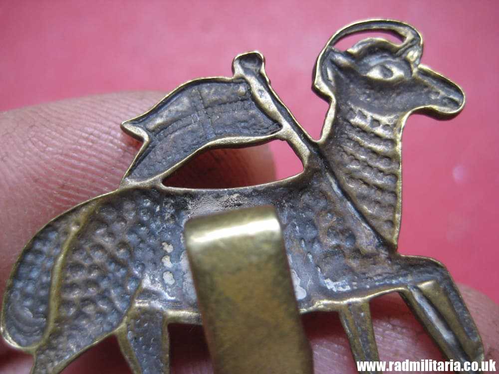 SOLD & WW1 British Regimental badge - CAP BADGE: Queens West Surrey, Queens Royal West Surrey (Queen's)..****.. - Image 6