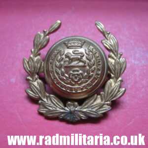& WW1/WW2 metal BROCHE - York & Lancaster Regiment.