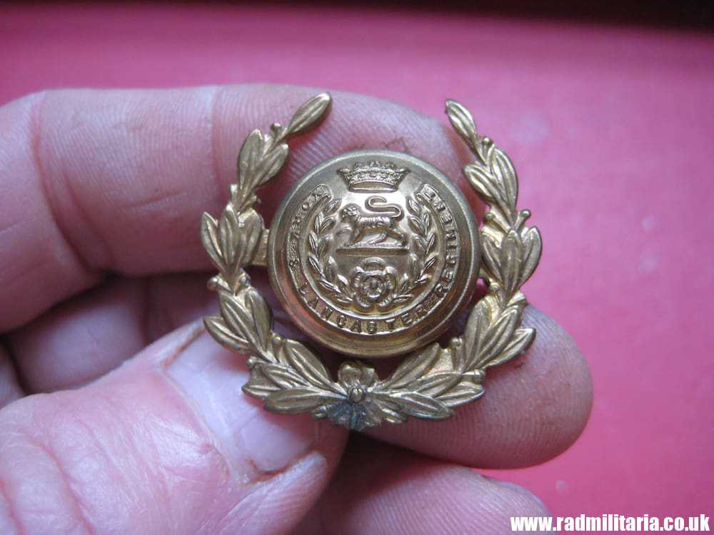 & WW1/WW2 metal BROCHE - York & Lancaster Regiment. - Image 2