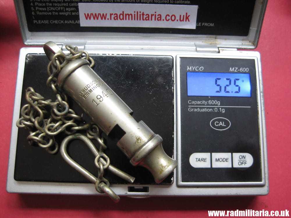 & WW2 original British MILITARY WHISTLE with chain & date 1940 /I\ maker: J. HUDSON Birmingham. - Image 14