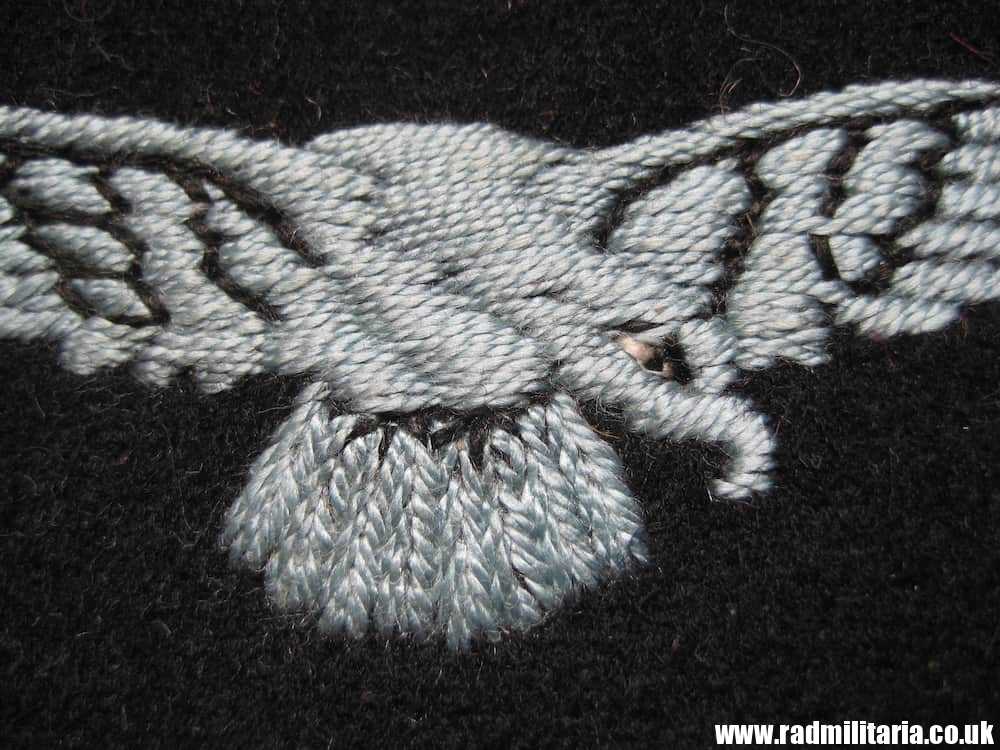 & WW2 Royal Air Force PATCHES - Set of 3: RAF Eagle & VR original patches. - Image 6