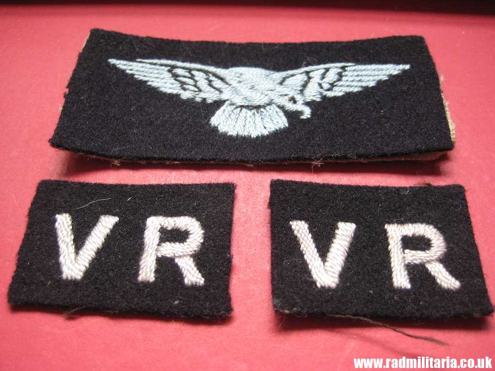 & WW2 Royal Air Force PATCHES - Set of 3: RAF Eagle & VR original patches. - Image 7