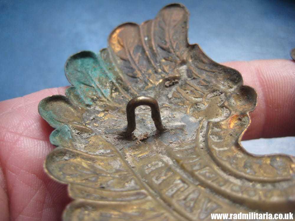 & WW1 original German pickelhaube EAGLE CAP BADGE poor condition, as found - Image 6