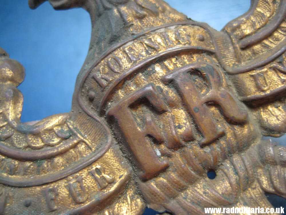 & WW1 original German pickelhaube EAGLE CAP BADGE poor condition, as found - Image 4