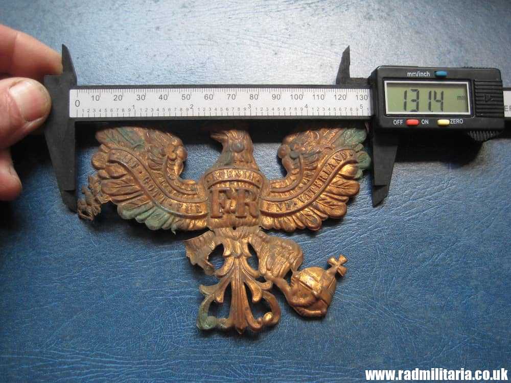 & WW1 original German pickelhaube EAGLE CAP BADGE poor condition, as found - Image 9