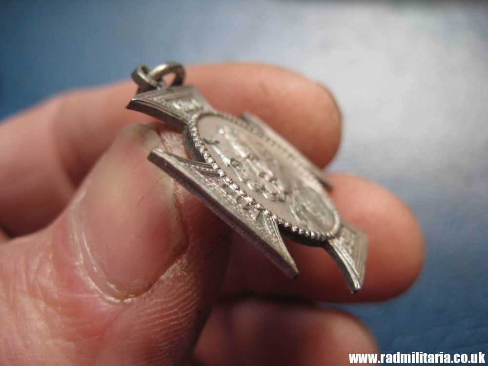 & original WW1 German patriotic CROSS - Gott Mit Uns 1914, very good condition - Image 5