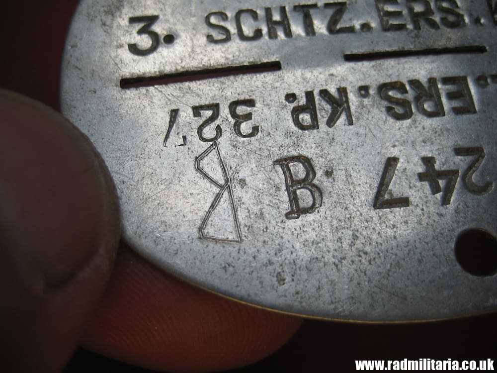 & original German DOG TAG – ID DISC in good condition: 1247 B 3. SCHTZ. ERS. KP. 327 - Image 6