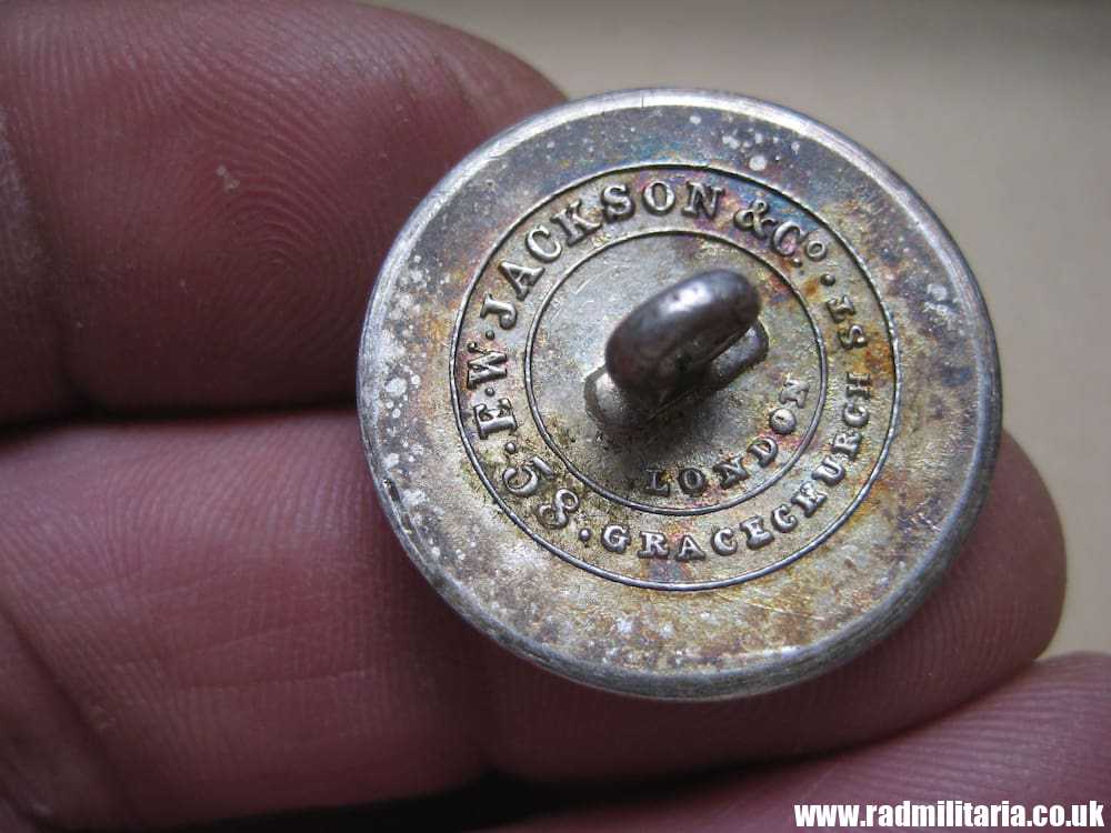 & large size LIVERY BUTTON in good condition, maker: E.W. Jackson & Co  58 Gracechurch London. - Image 3