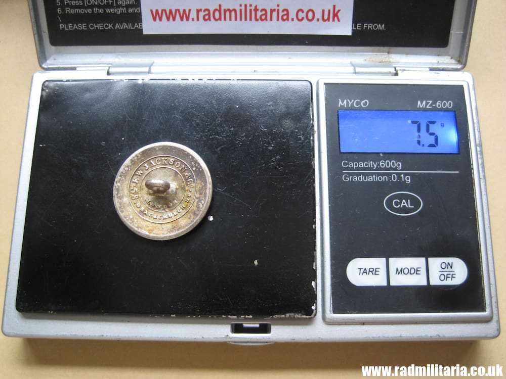 & large size LIVERY BUTTON in good condition, maker: E.W. Jackson & Co  58 Gracechurch London. - Image 7