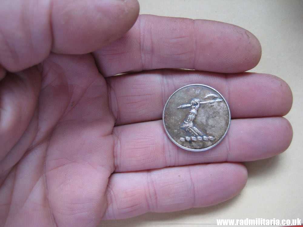 & large size LIVERY BUTTON in good condition, maker: FIRMIN & SONS 153 Strand London. - Image 6