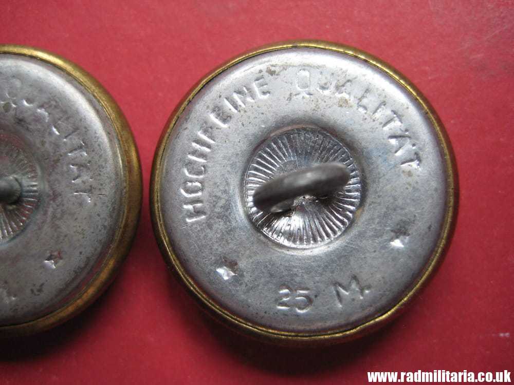 & WW2 SET of 2 German BUTTONS with eagle, marked: "25M Hochfeine Qualitat" - Image 4