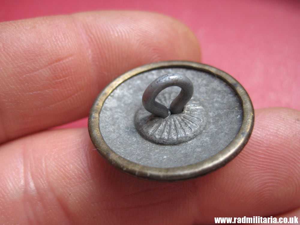 SOLD & WW2 original German BUTTON with eagle..****.. - Image 3