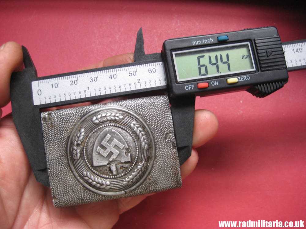 & WW2 original German RAD BELT BUCKLE made of aluminum, marked: GB 39 maker: Gustav Brehmer - Image 6