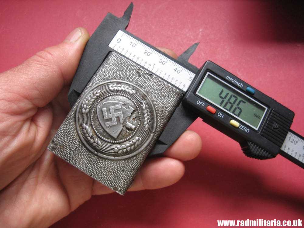 & WW2 original German RAD BELT BUCKLE made of aluminum, marked: GB 39 maker: Gustav Brehmer - Image 7