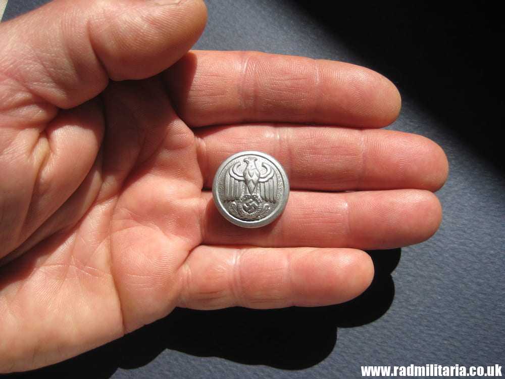 & WW2 original German diplomatic officer's BUTTON marked: "ASSMANN & SOHNE Ludenscheid" - good condition. - Image 5