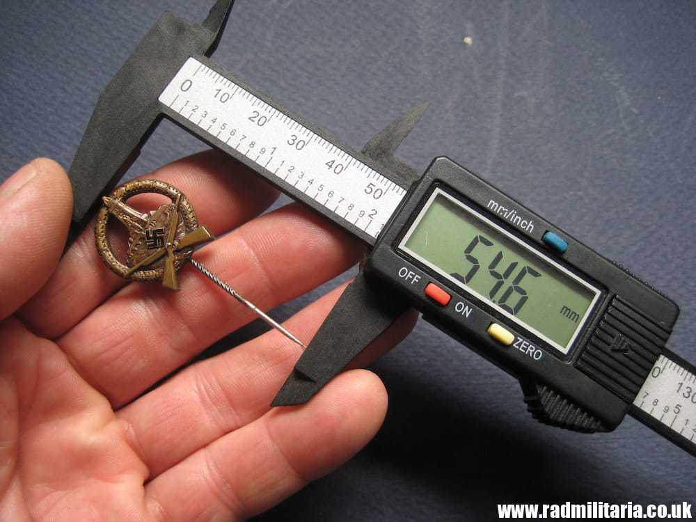 & WW2 German MARKSMANSHIP RIFLE Pin BADGE - Veteran Association: DRKB Badge in very good condition. - Image 13