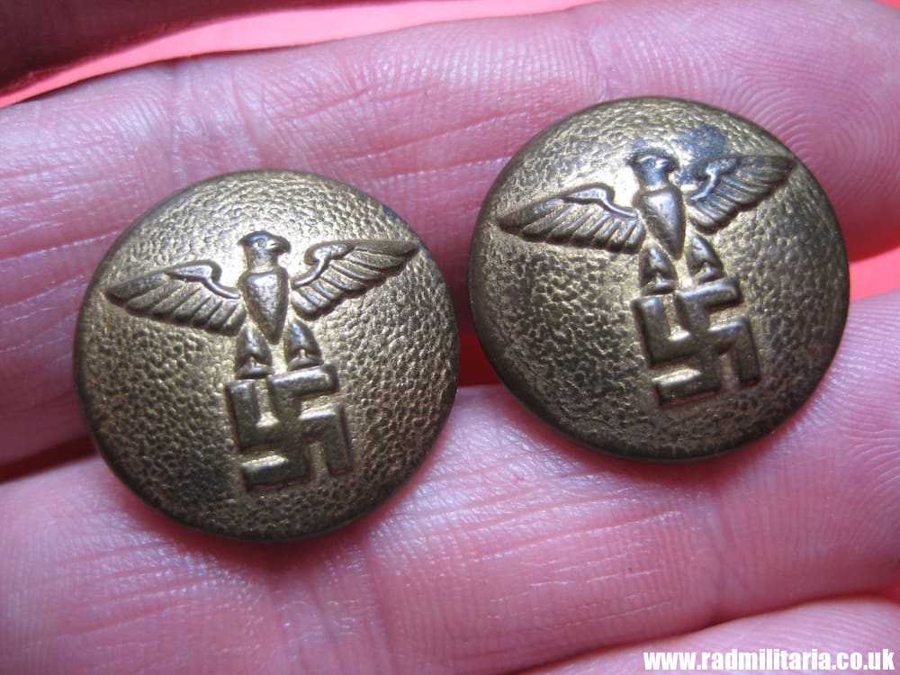 & WW2 PAIR of German NSDAP BUTTONS with eagle, RZM marks: RZM M5/236/14 genuine.
