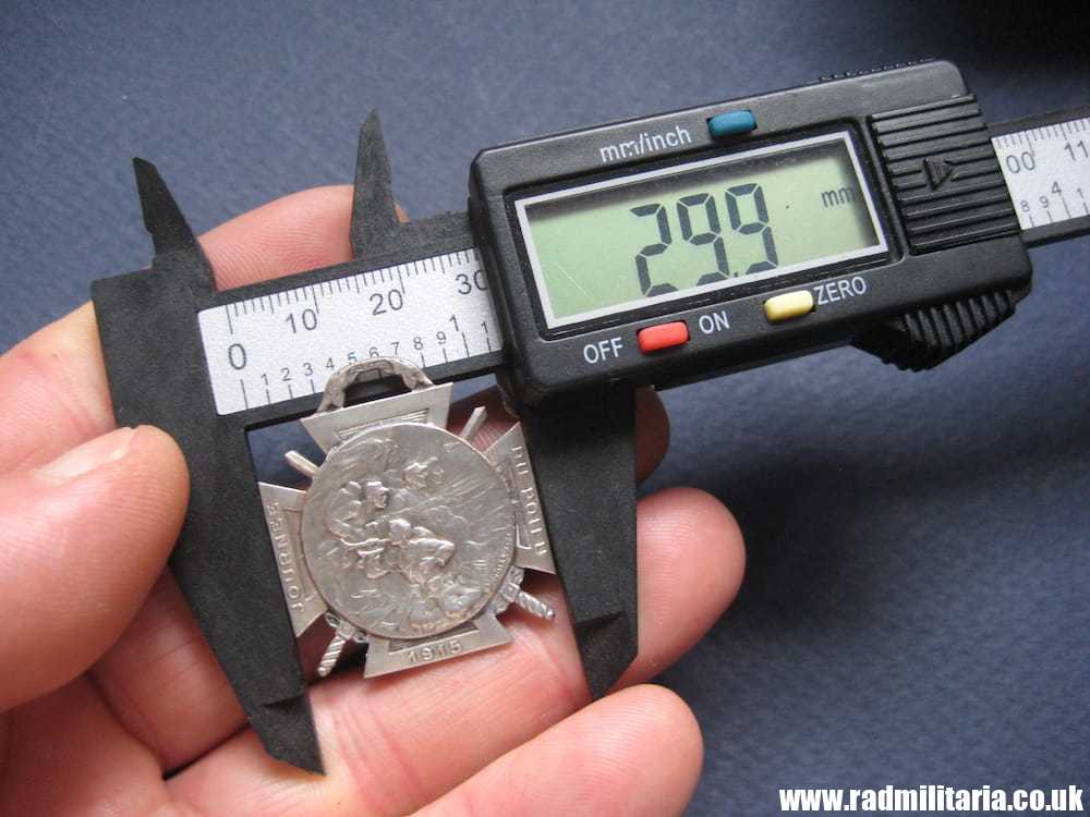 & WW1 original French CROSS BADGE with date 25-26.12.1915 JOURNEE DU POILU - genuine. - Image 10