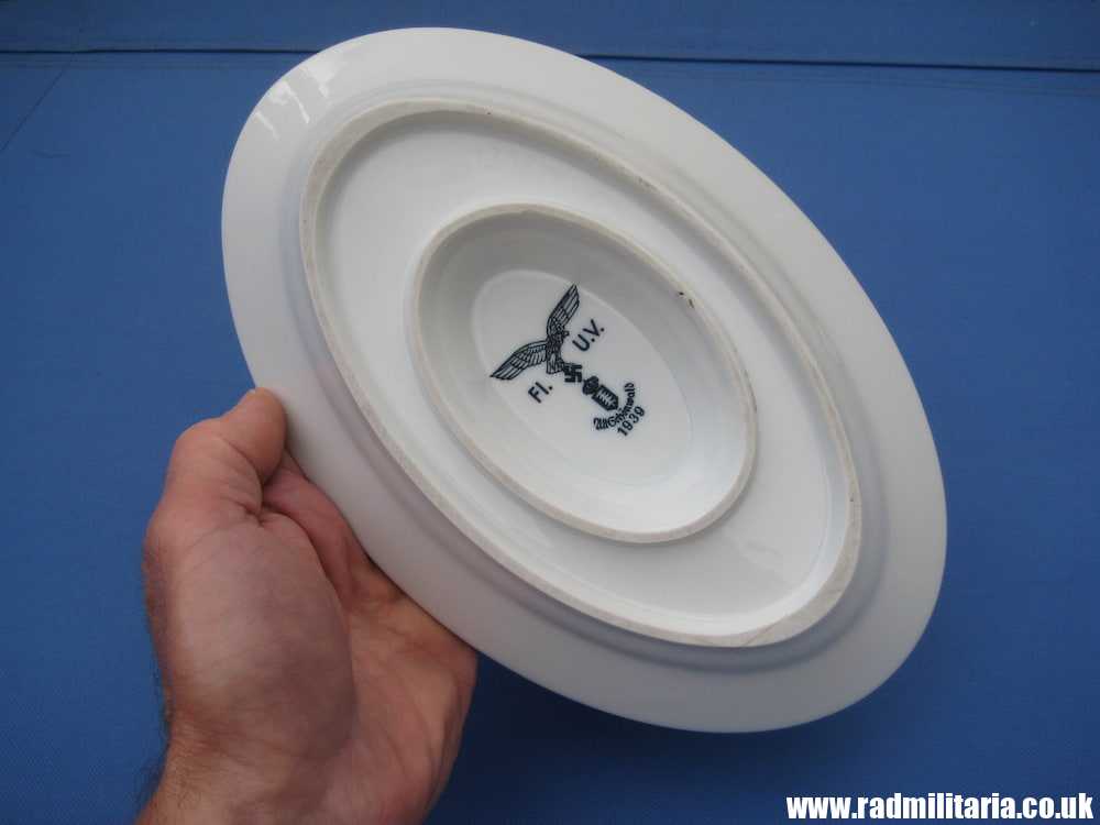 & original German LUFTWAFFE porcelain SAUCE BOAT / GREAVY BOAT FL.U.V. 1939 in very good condition. - Image 14