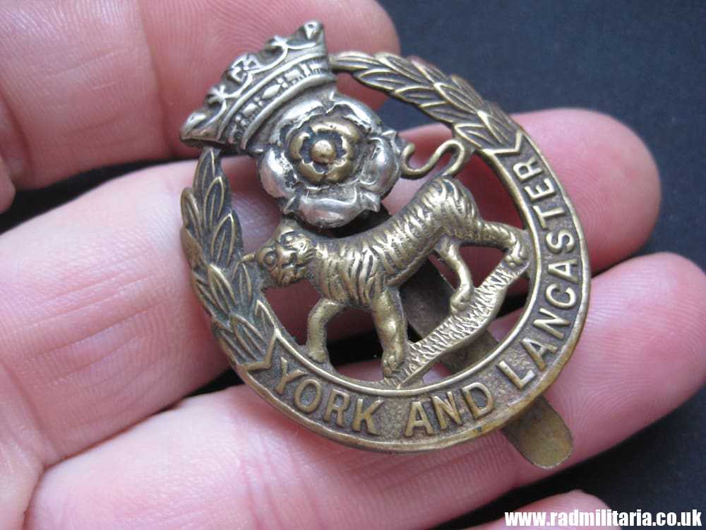 & WW1 British Regimental badge - CAP BADGE: York and Lancaster Regiment.