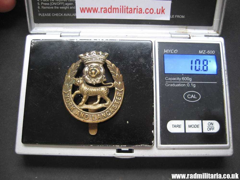 & WW1 British Regimental badge - CAP BADGE: York and Lancaster Regiment. - Image 13