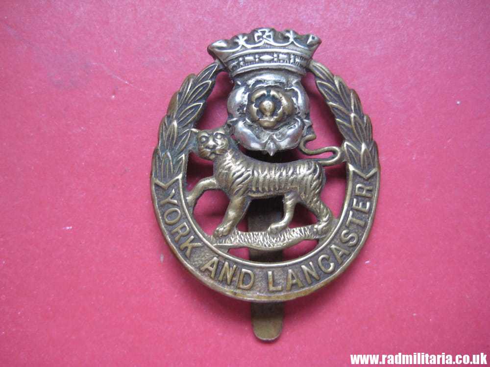 & WW1 British Regimental badge - CAP BADGE: York and Lancaster Regiment. - Image 2