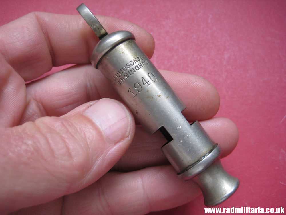 & WW2 original British MILITARY WHISTLE with date 1940 maker: J. HUDSON Birmingham. - Image 2