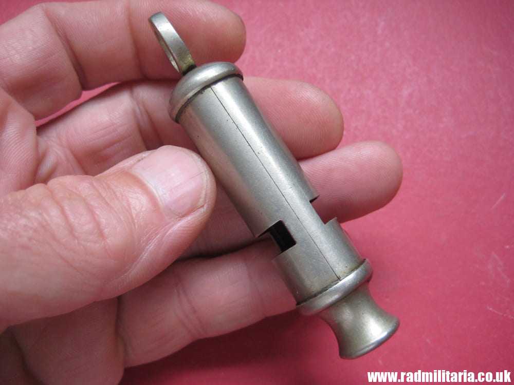 & WW2 original British MILITARY WHISTLE with date 1940 maker: J. HUDSON Birmingham. - Image 4