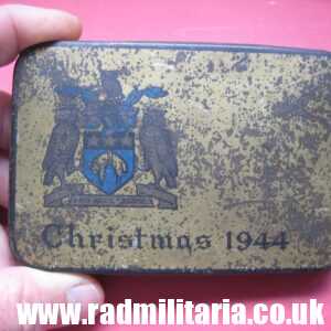 & WW1 original British TIN - CHRISTMAS 1944 in used condition.