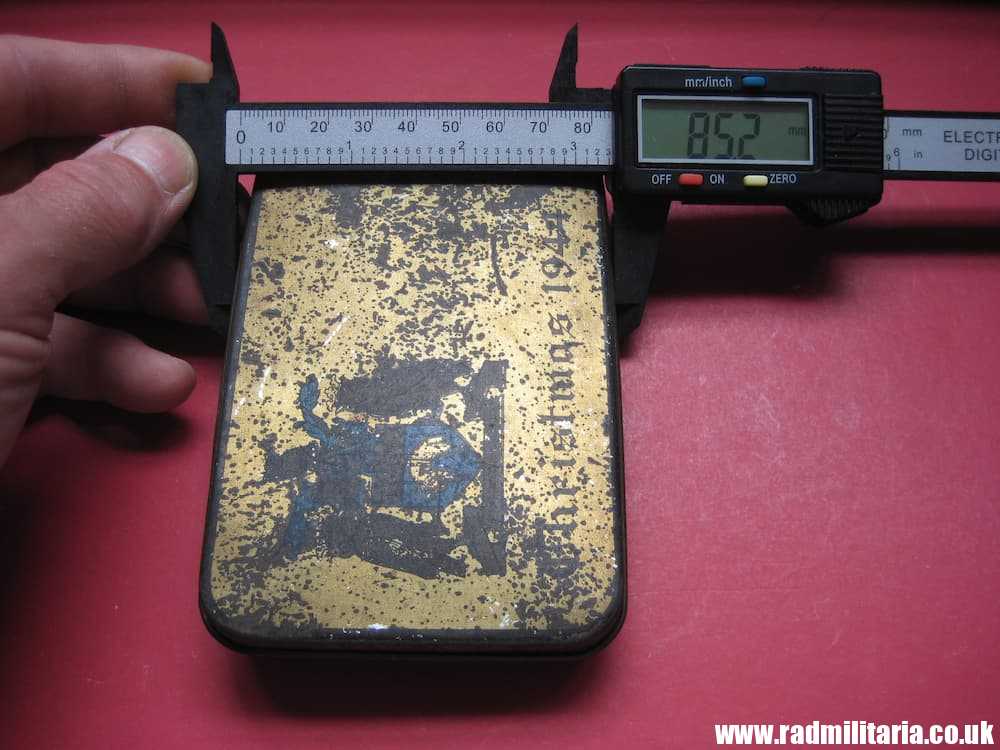 & WW1 original British TIN - CHRISTMAS 1944 in used condition. - Image 11