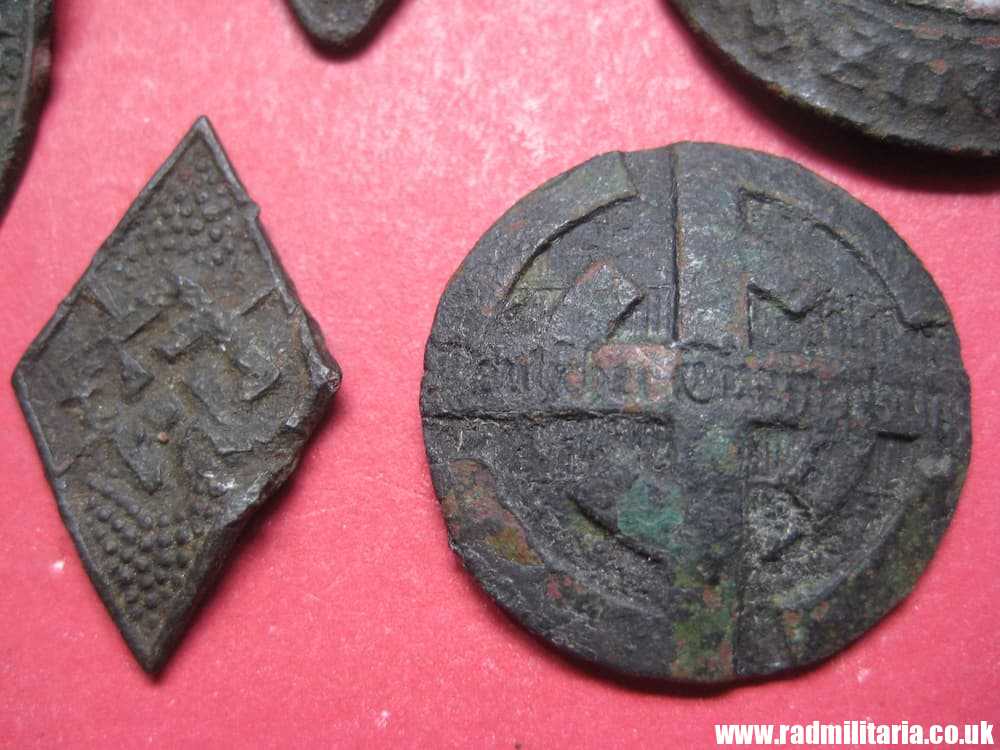 & WW2 small nazi GERMAN BADGES in poor condition - SET OF 5 metal detecting find. - Image 4