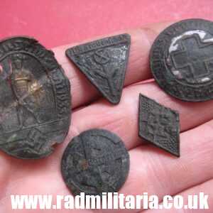 & WW2 small nazi GERMAN BADGES in poor condition - SET OF 5 metal detecting find.