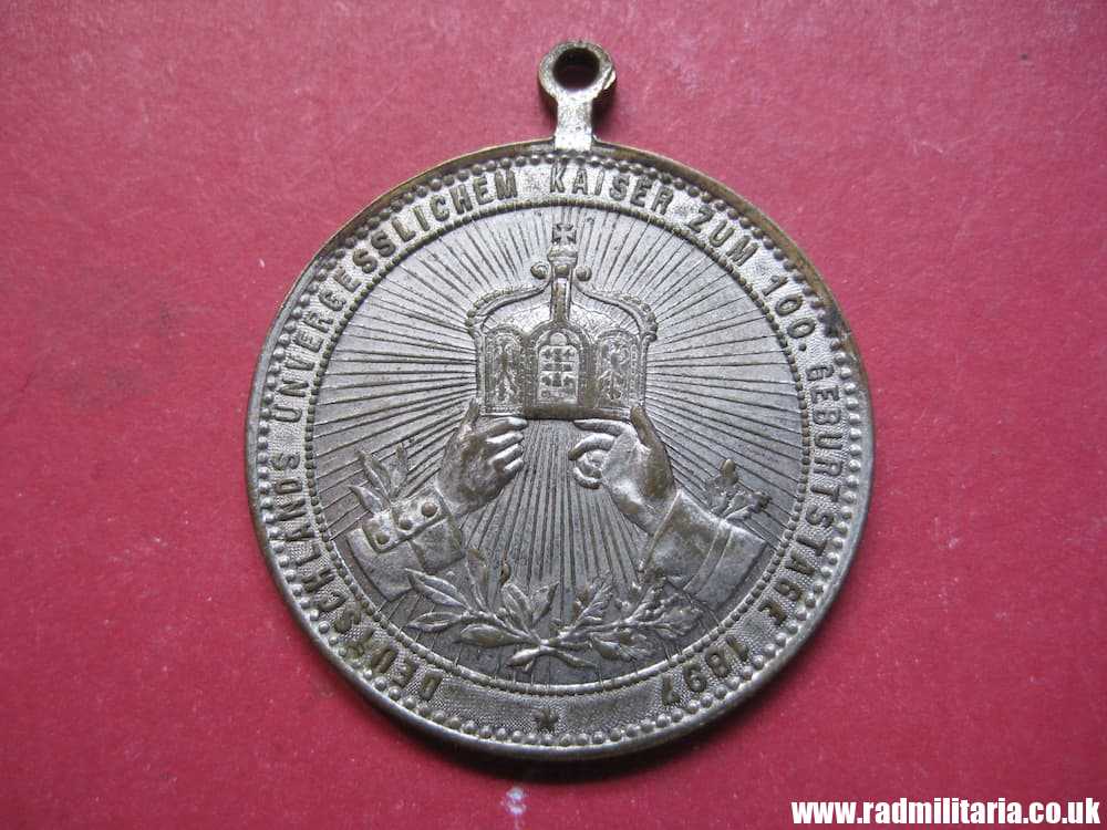 & WW1 German MEDAL - Wilhelm I Deutscher Kaiser 1897 Geburstage. - Image 8