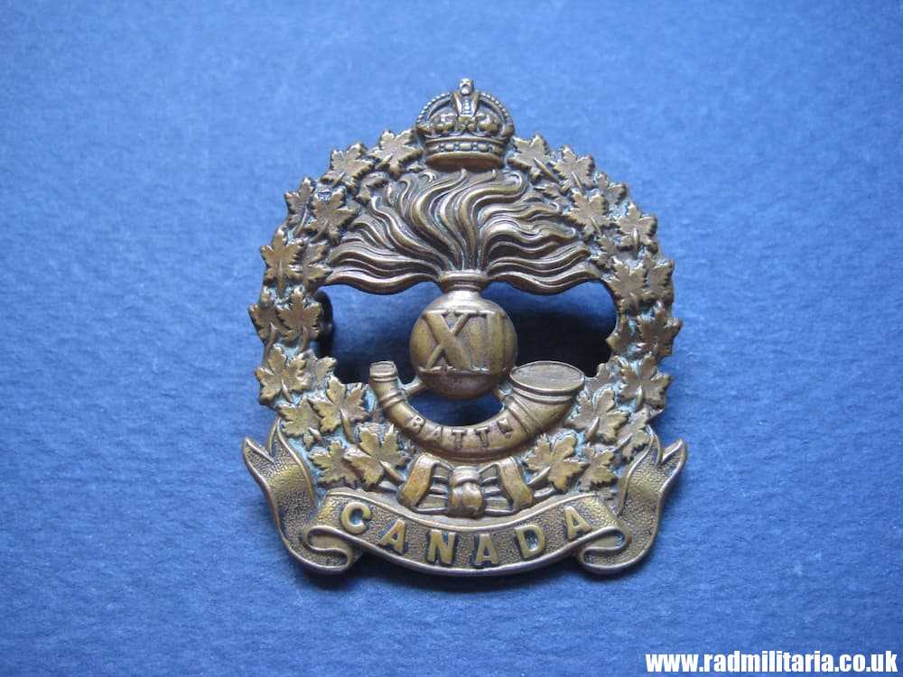 & WW1 original XI Battalion CANADA CAP BADGE, rare - genuine !